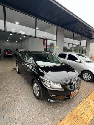 CHEVROLET ONIX 1.0 MPFI JOY 8V FLEX 4P MANUAL CHEVROLET ONIX 1.0 MPFI JOY 8V FLEX 4P MANUAL